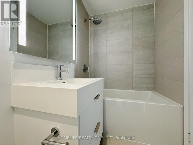 Photo du bâtiment - 308 Jarvis St