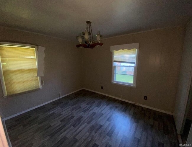 Building Photo - 2454 Spruce Curve