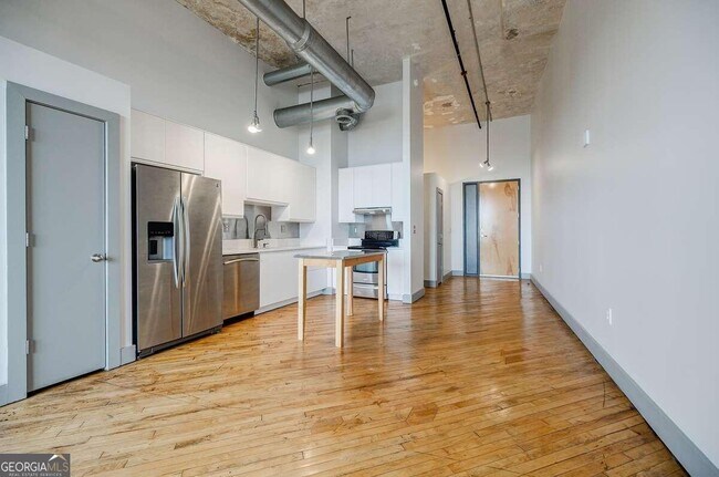 Foto del edificio - 87 Peachtree St SW