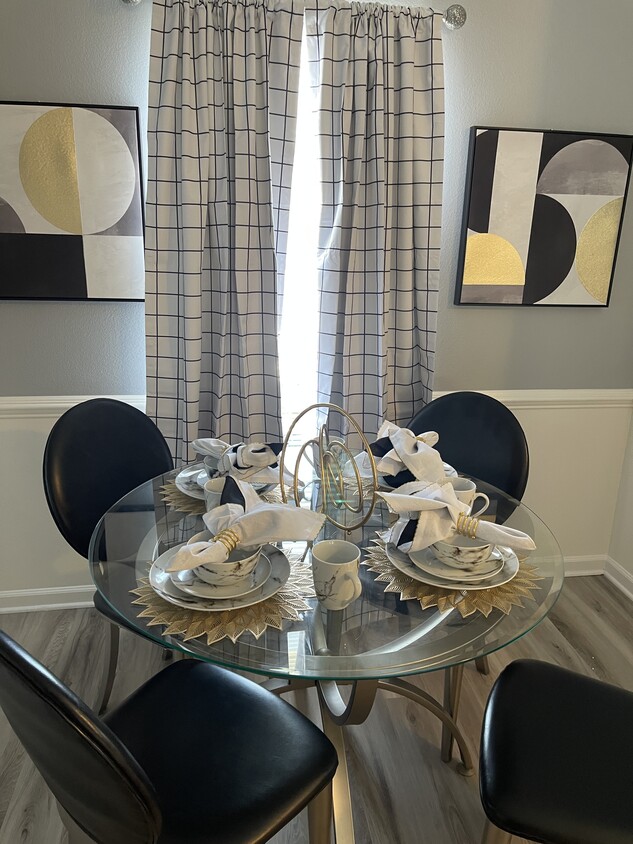 Foto principal - 6421 Sunman Rd