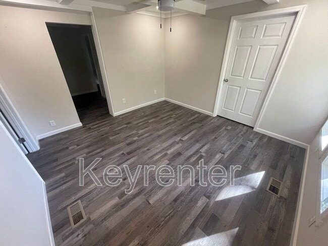 Foto del edificio - 2932 Sunset Ave