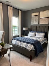 Building Photo - 209 Commons Ave