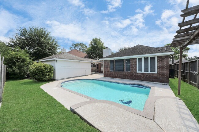 Building Photo - 6406 Castle Ln Dr