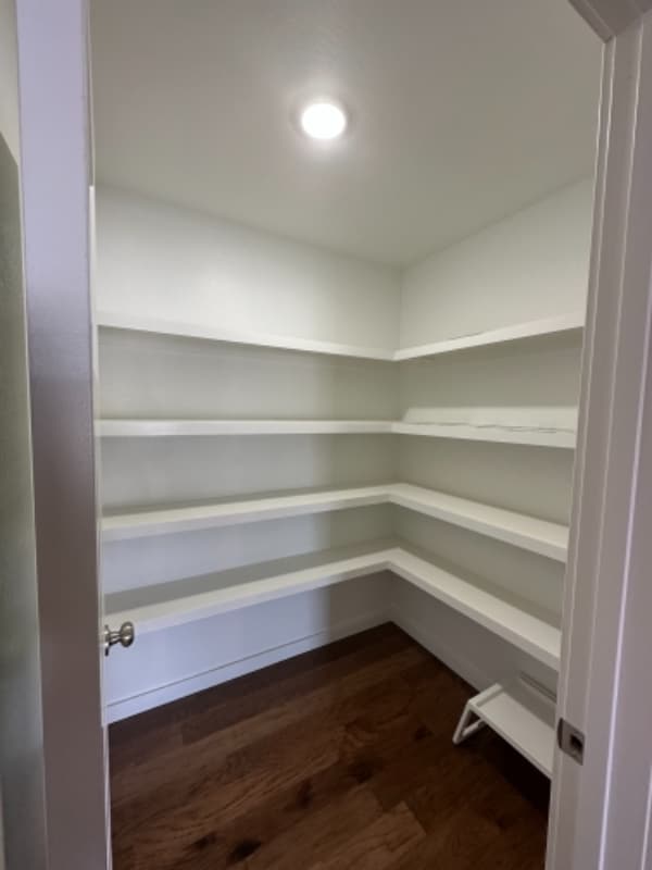 Building Photo - 524 Chipmunk Ave