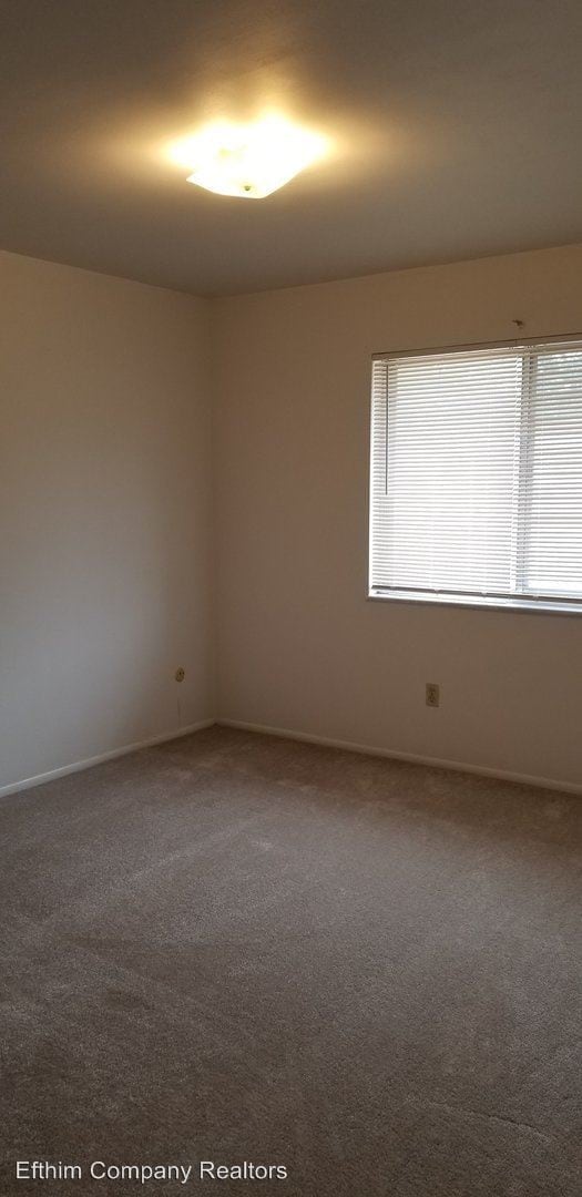 10371 Parkman Dr, St. Louis, MO 63123 Room for Rent in St. Louis, MO