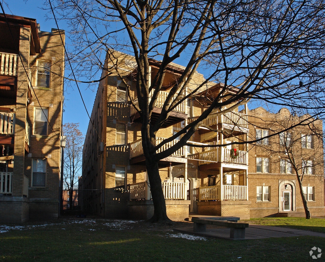 Building Photo - The Hartford Communities IV- Vine