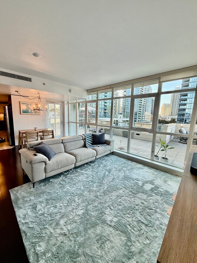 Foto del edificio - 1431 Pacific Hwy