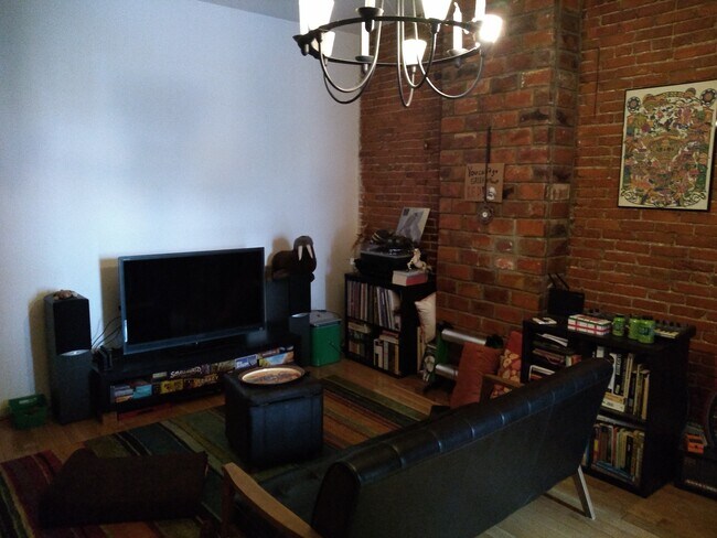 Foto del edificio - 2923 Poplar St