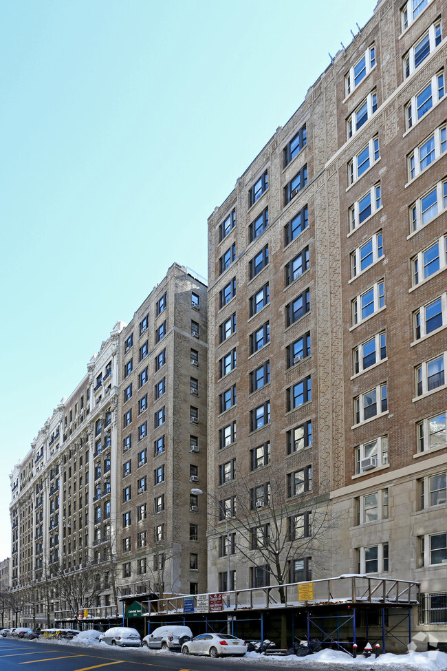 Foto del edificio - 510 W 110TH ST