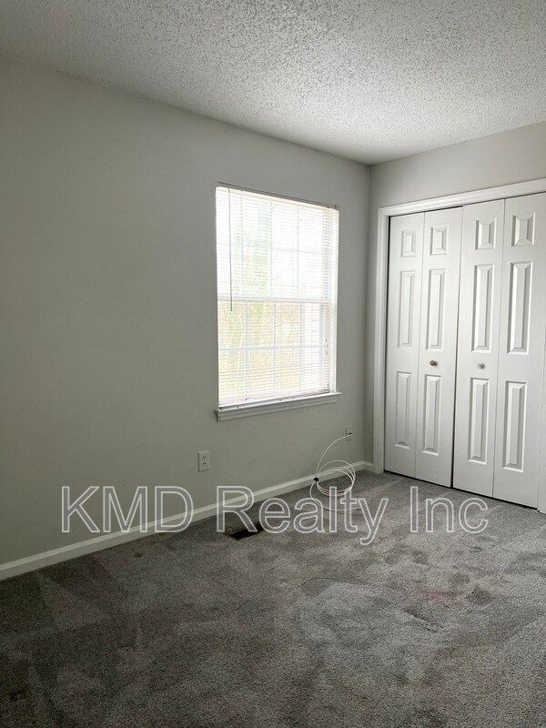 Building Photo - 505 Lex Dr