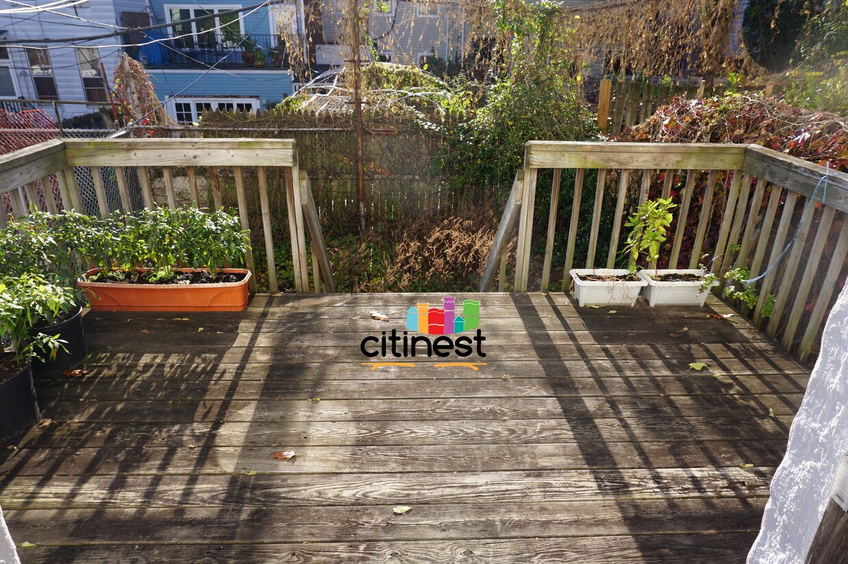 Foto principal - 578 17th St