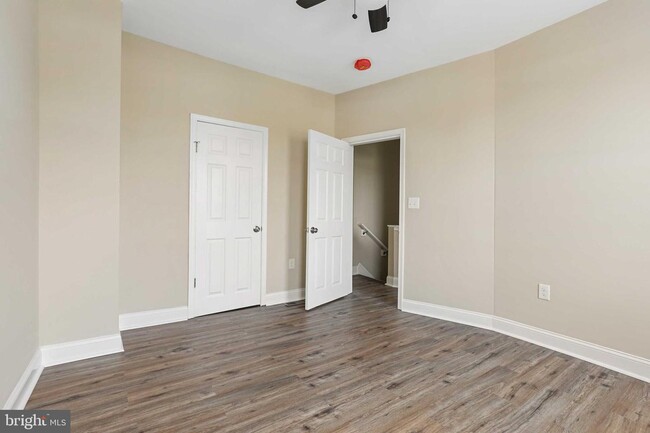 Building Photo - 2913 Presbury St