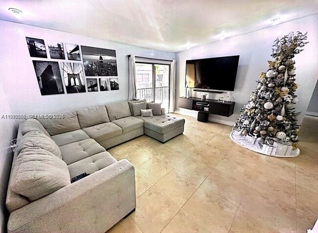 Foto del edificio - 9729 Hammocks Blvd