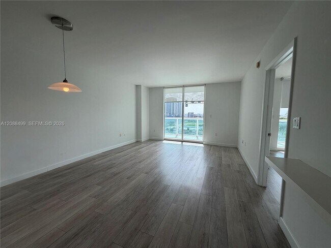 Foto del edificio - 1800 N Bayshore Dr