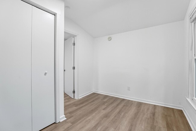 Building Photo - 3802 Parkwood St