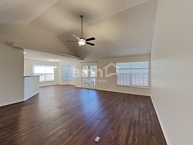 Building Photo - 4804 Enoch Dr