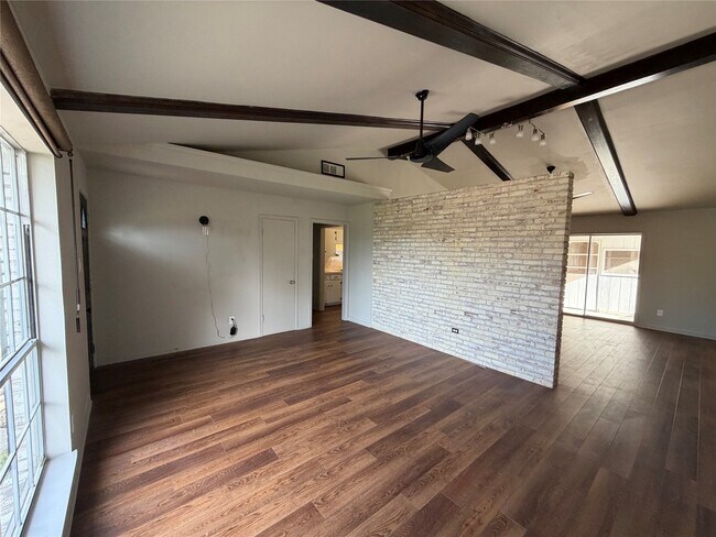 Foto del edificio - 7603 Grape St