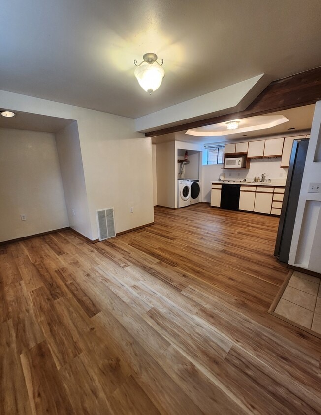 Photo - 304 NE 50th St (Seattle, WA)