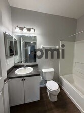 Interior Photo - Jefferson Pointe