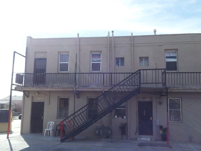 Building Photo - 3119 Frutas Ave