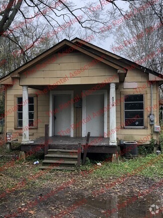 Building Photo - 4318 Petain St