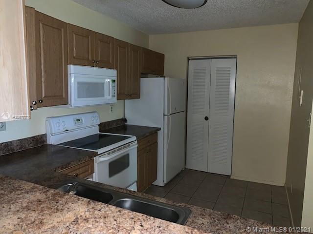 Foto del edificio - 11205 W Atlantic Blvd