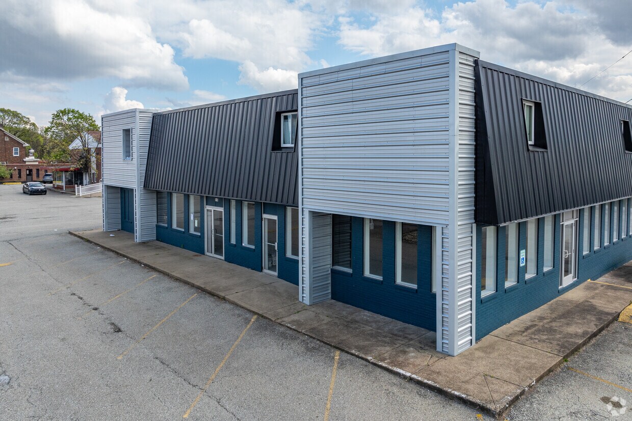 1100 Lincoln Hwy North Versailles, PA 15137-2100 - 1100 Lincoln Hwy
