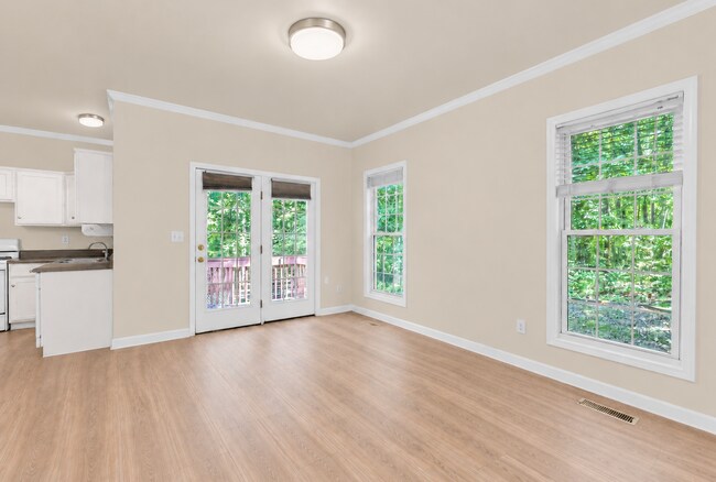 Foto del edificio - Greenville Studio Apartment