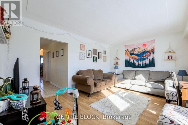 Building Photo - 151 Nugent Dr