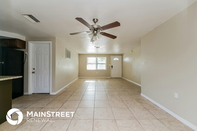 Foto del edificio - 1408 Russel Ln