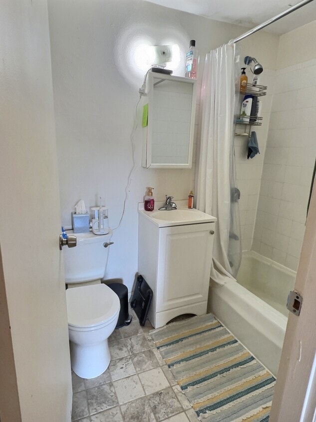 Foto del edificio - 1027 Commonwealth Ave