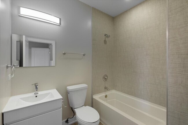 Foto del edificio - 4008 N Southport Ave