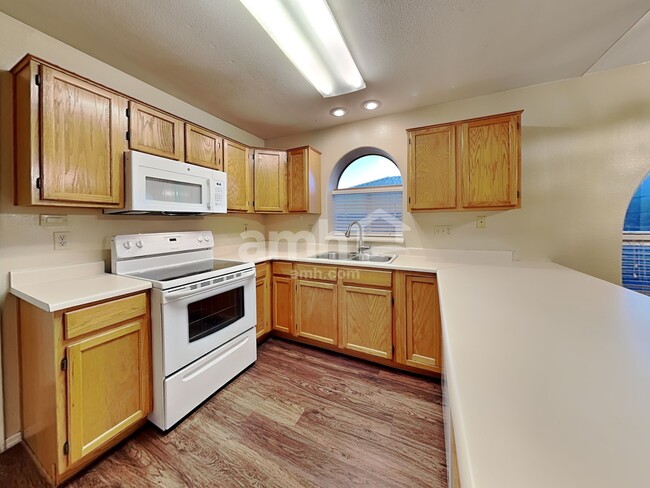 Foto del edificio - 4106 E Alder Ave