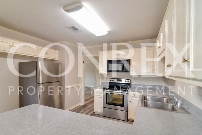 Building Photo - Spacious 5 Bedroom in Montgomery!