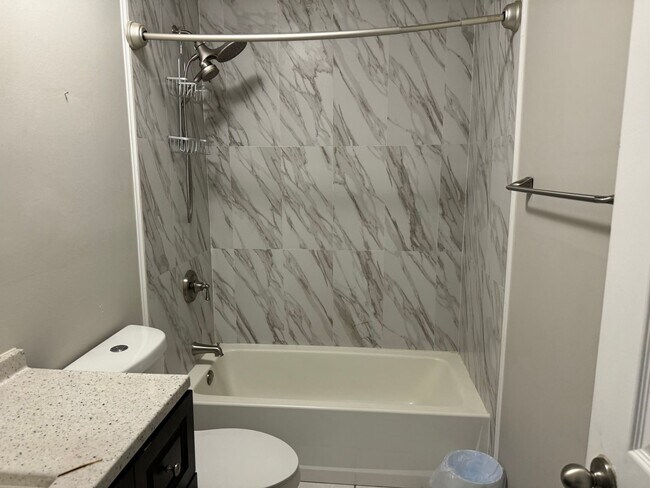 Foto del edificio - 12105 Carriage Ct SE