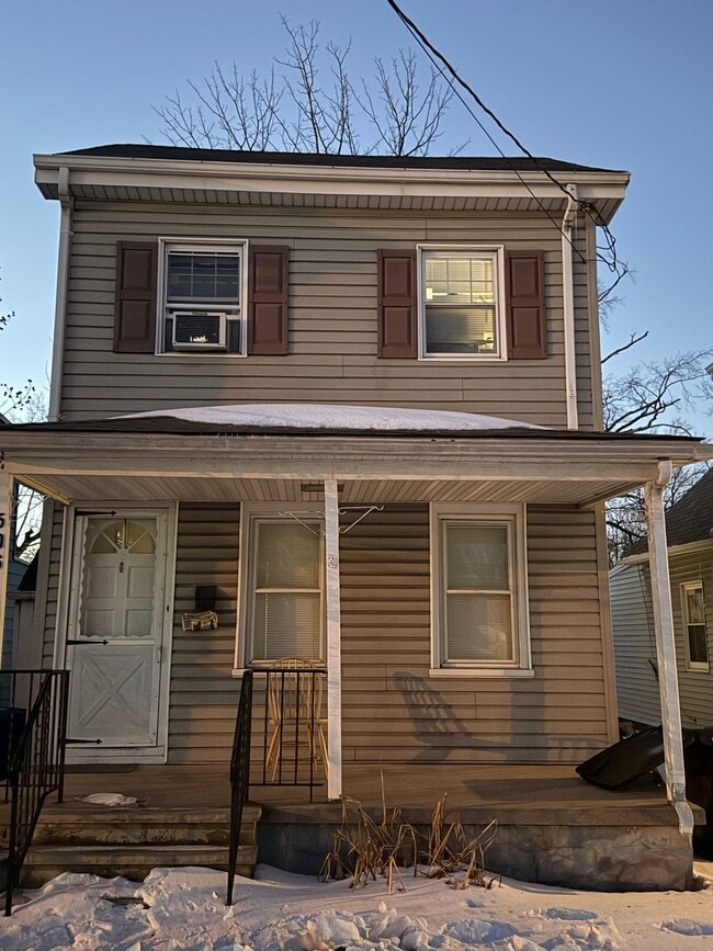 Photo - 506 Broad St Apartment