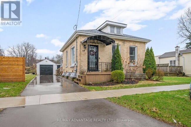 Building Photo - 68 Cavendish Crescent