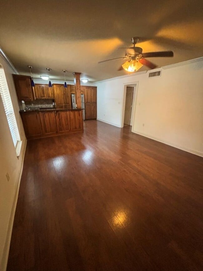 Foto del edificio - 1290 Park Blvd