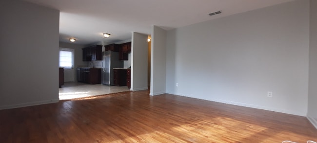 Building Photo - 1312 Hawkins St