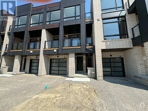 Building Photo - 51 Chiffon St