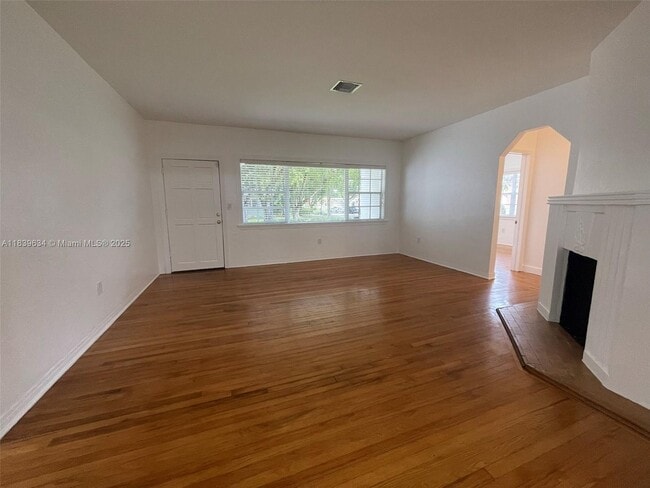 Foto del edificio - 845 Lorca St