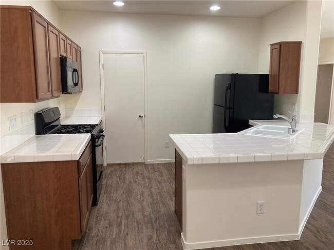 Building Photo - 6237 Clapton Way
