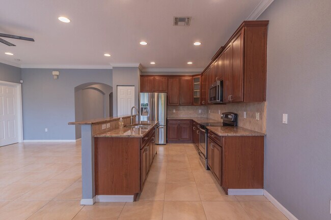 Building Photo - 7522 SW Herrington Ln
