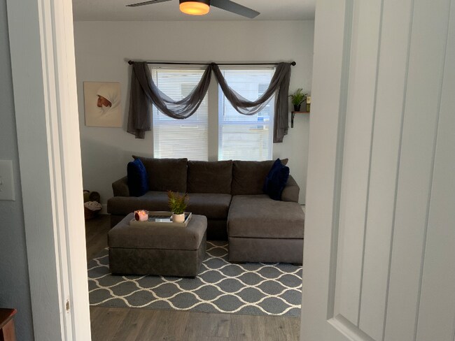 Foto del edificio - 276 W Pine Ave