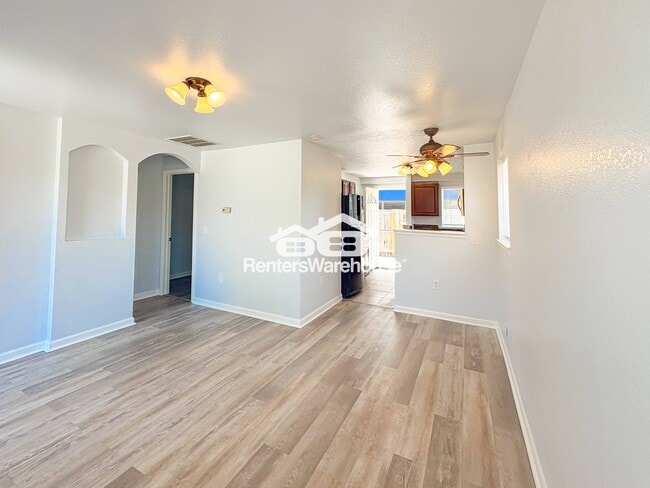 Building Photo - 1540 Valentia St