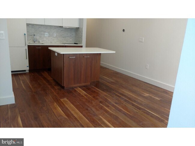 Foto del edificio - 621 S 24th St