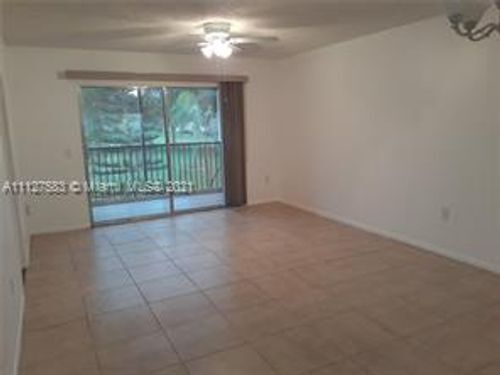 Building Photo - 1650 SW 124th Terrace