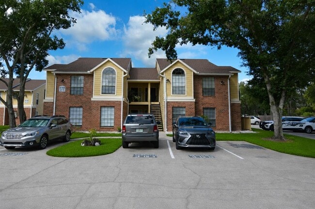 Building Photo - 8758 Mallard Reserve Dr