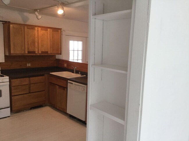 Foto del edificio - 224 W Watson St