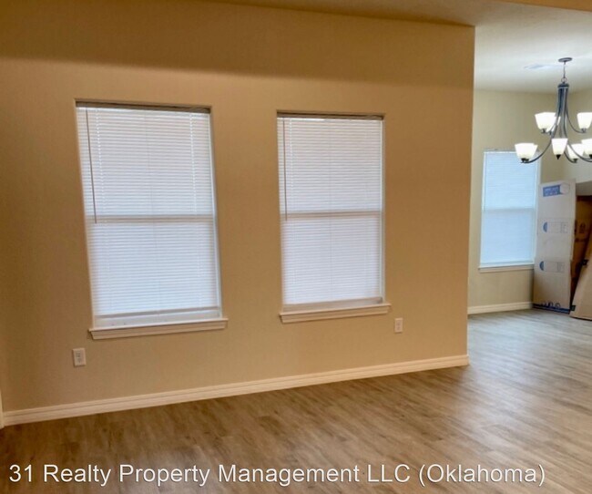 Foto del edificio - 4 br, 2.5 bath House - 5572 Mars Ave